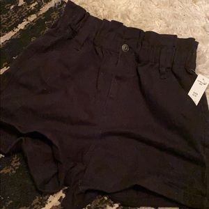black jean shorts with scrunch waistline